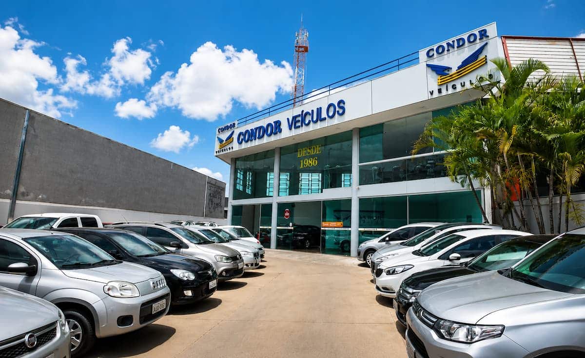 Fachada da Condor Veículos na Cidade do Automóvel, Brasília